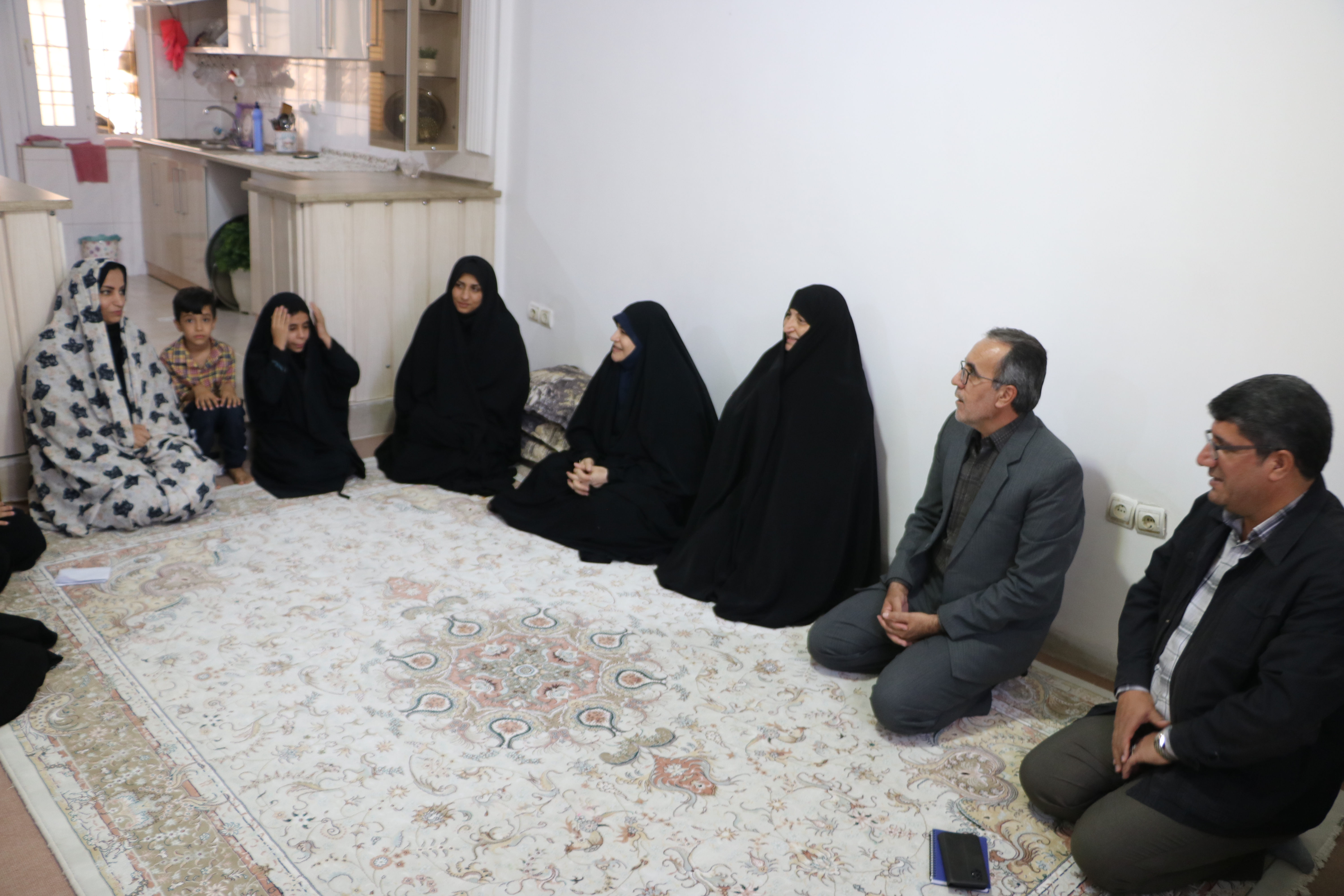 گزارش تصویری - حضور مشاور  کمیته امداد کشور  در منازل تعدادی از مددجویان شهرستان ایلام
