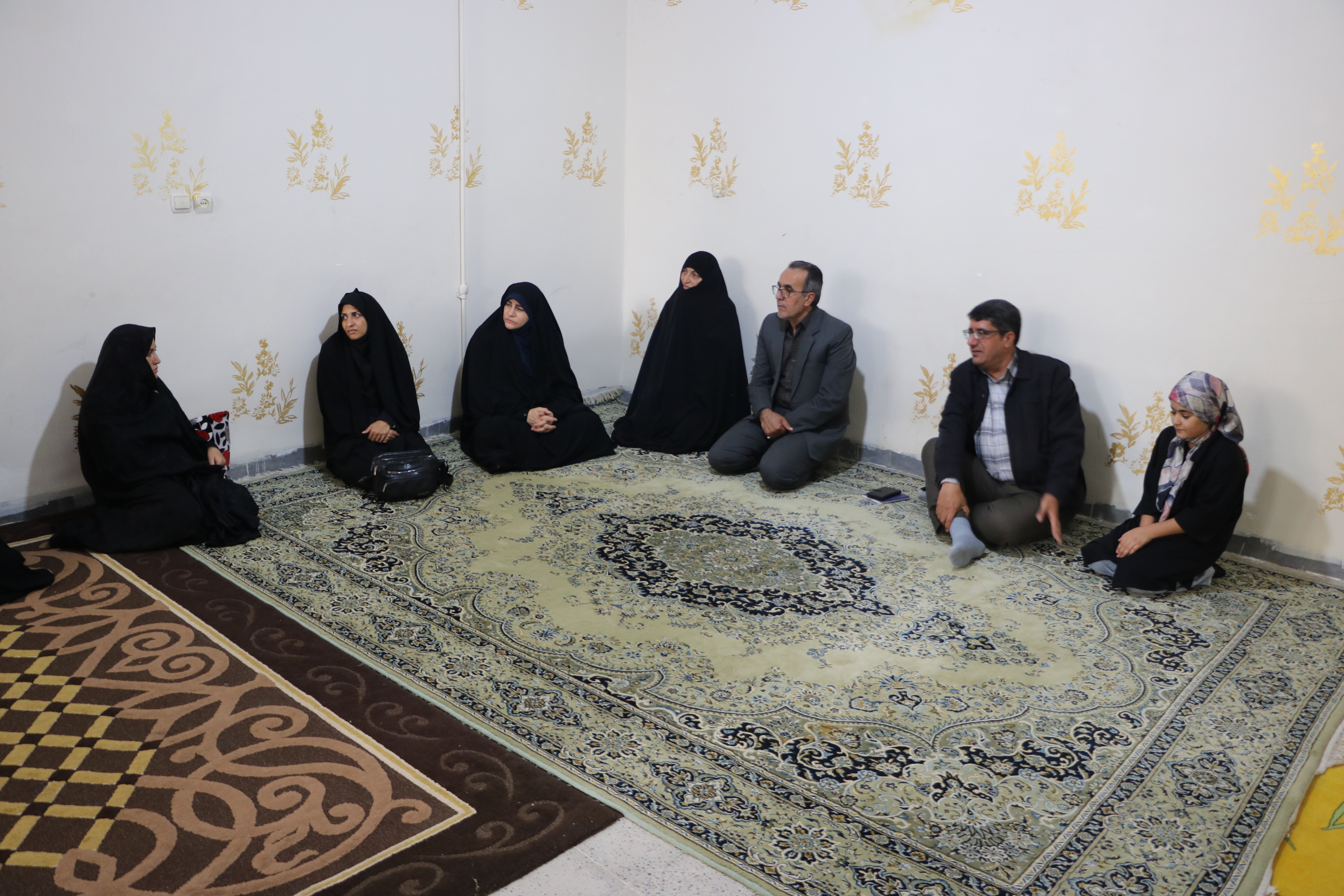 گزارش تصویری - حضور مشاور  کمیته امداد کشور  در منازل تعدادی از مددجویان شهرستان ایلام