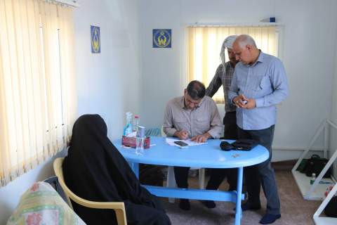 پایگاه کمک های ابن سبیل کمیته امداد ایلام به زائران در راه مانده در پایانه برکت مرز مهران