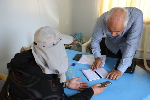 خدمات ابن سبیل کمیته امداد ایلام به زائران در راه مانده در مرز مهران