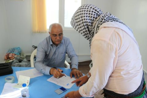 خدمات ابن سبیل کمیته امداد ایلام به زائران در راه مانده در مرز مهران