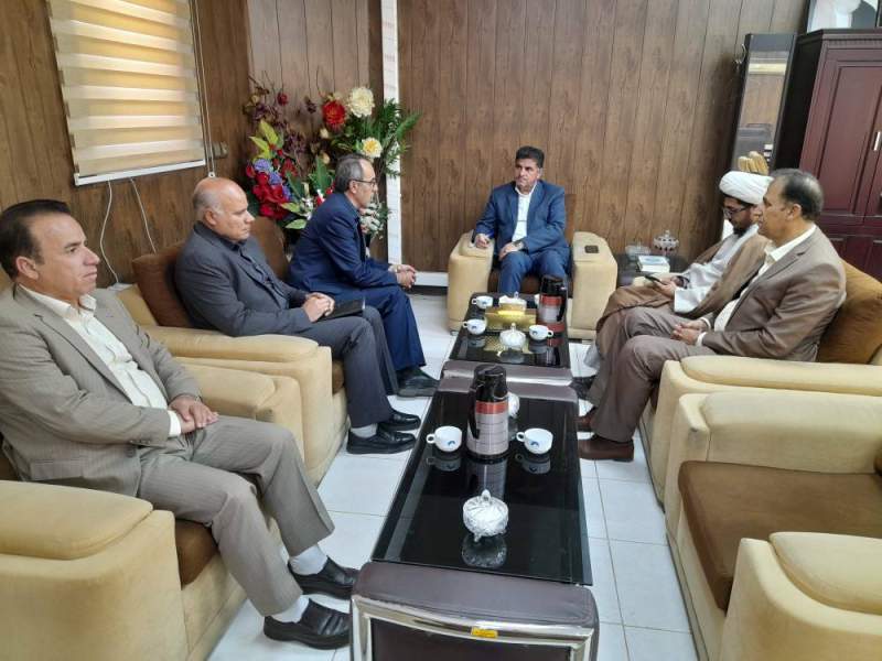 تأمین نوشت افزار دانش آموزان نیازمند دغدغه مهم کمیته امداد ایلام  در آغاز سال تحصیلی است