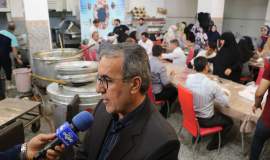 توزیع 40 هزار پرس غذا و 2500 بسته معیشتی بین نیازمندان ایلام در عید غدیر